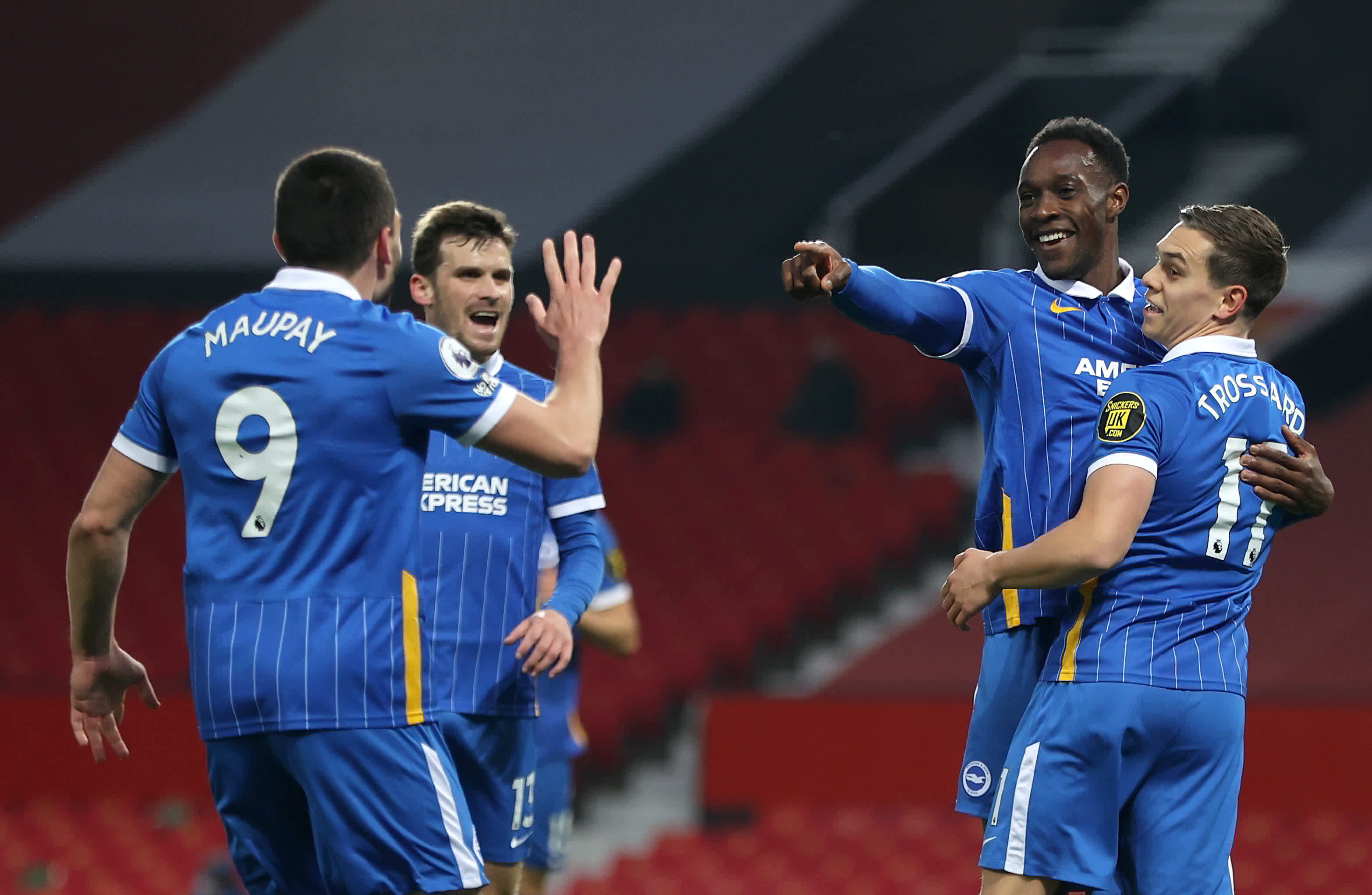 醒来又是一场失利！早报：国足迷失沙海 林良铭直红蒋光太伤退.